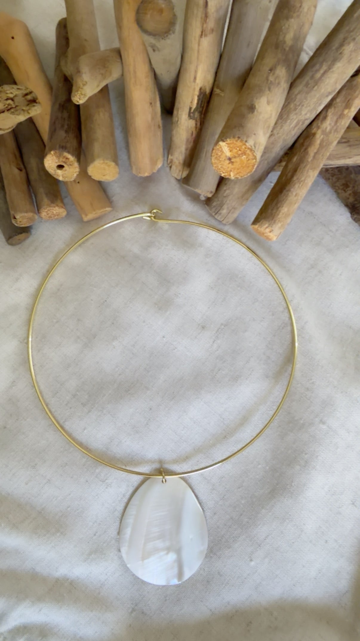 Shell Gold Collar Necklace