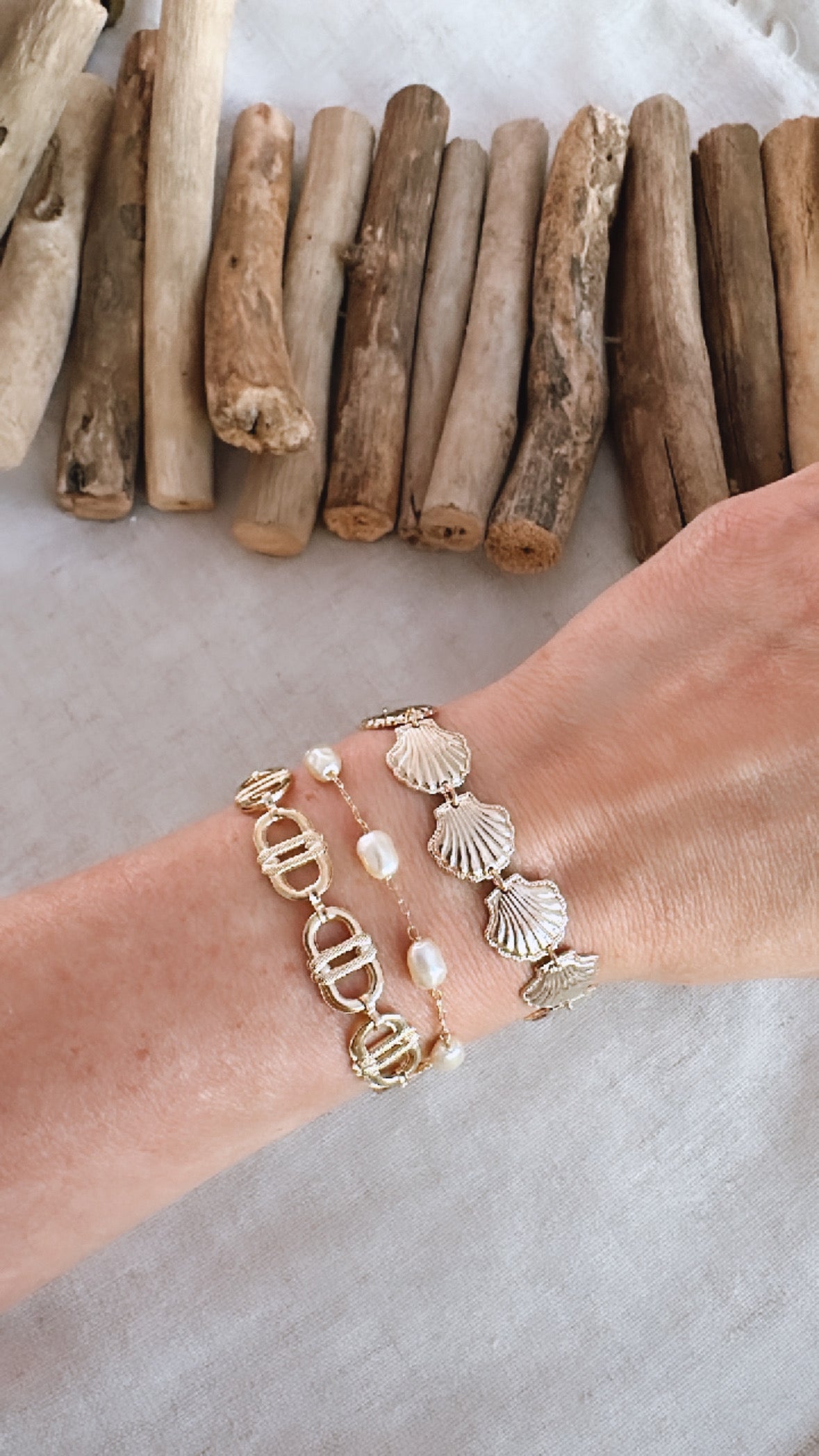 The Golden Hour Collection - Shell - Bracelet