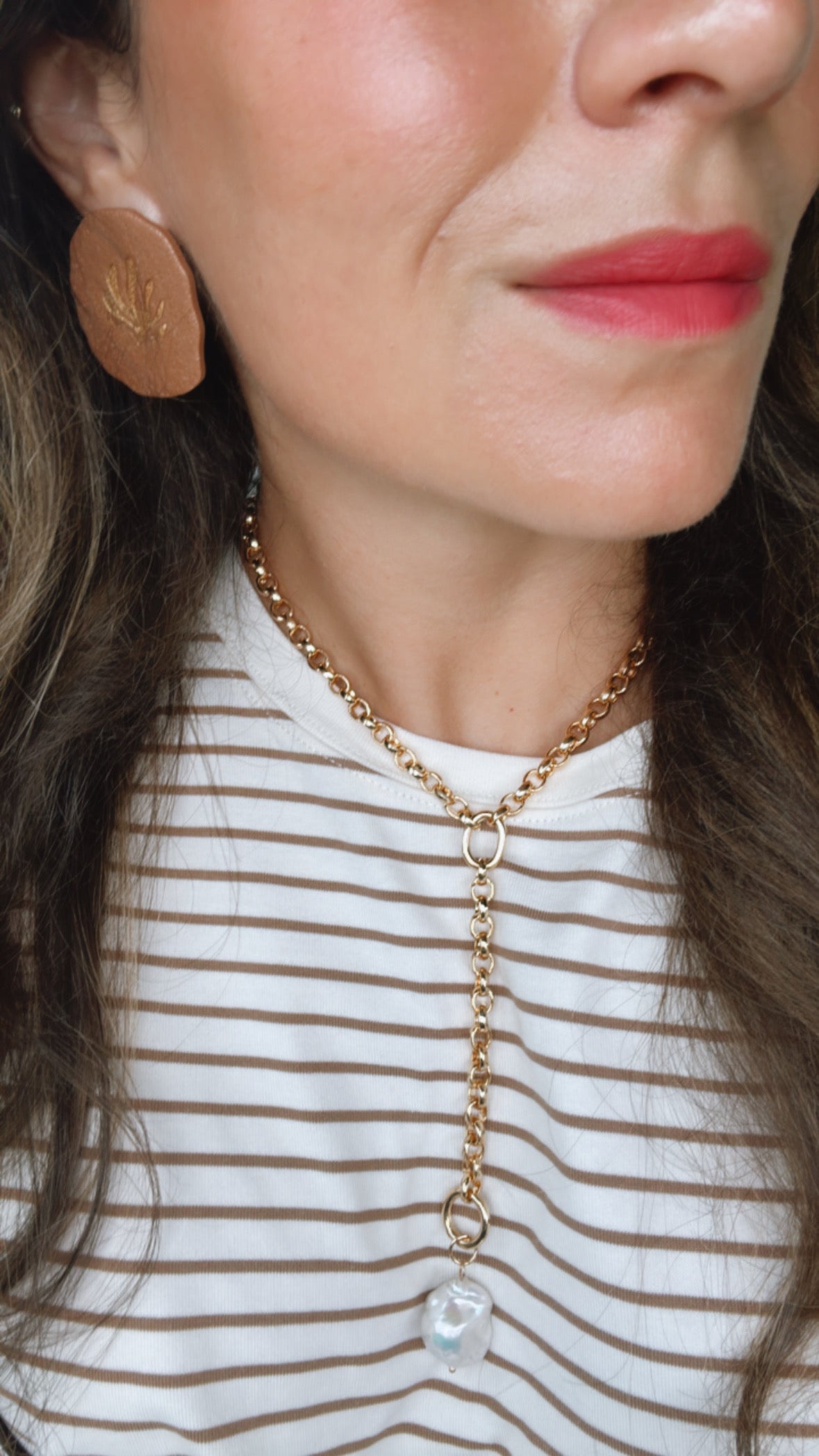 The Golden Hour Collection - Barque Pearl Lariat- Charm Necklace